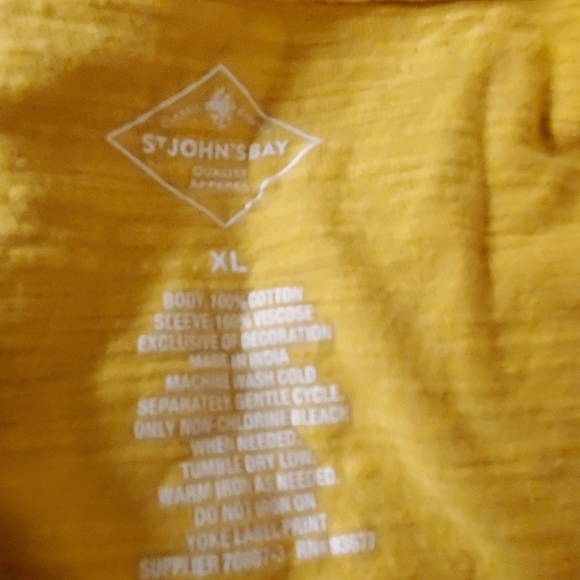 Mustard yellow top. - Picture 2 of 4